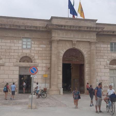 Casa Vacanza Spiaggia Praia Villa Favignana Exterior photo